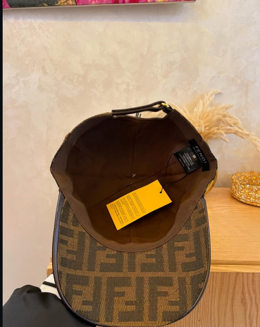 Cap fendi