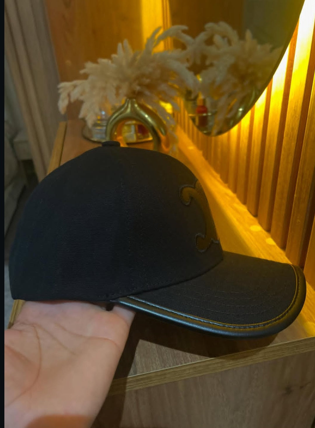 Cap celine