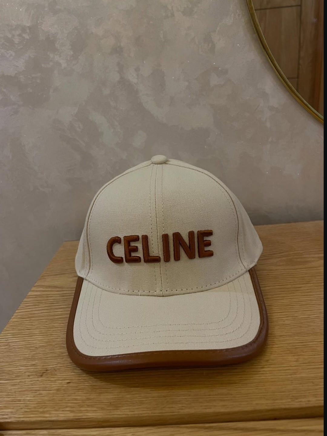 Cap celine
