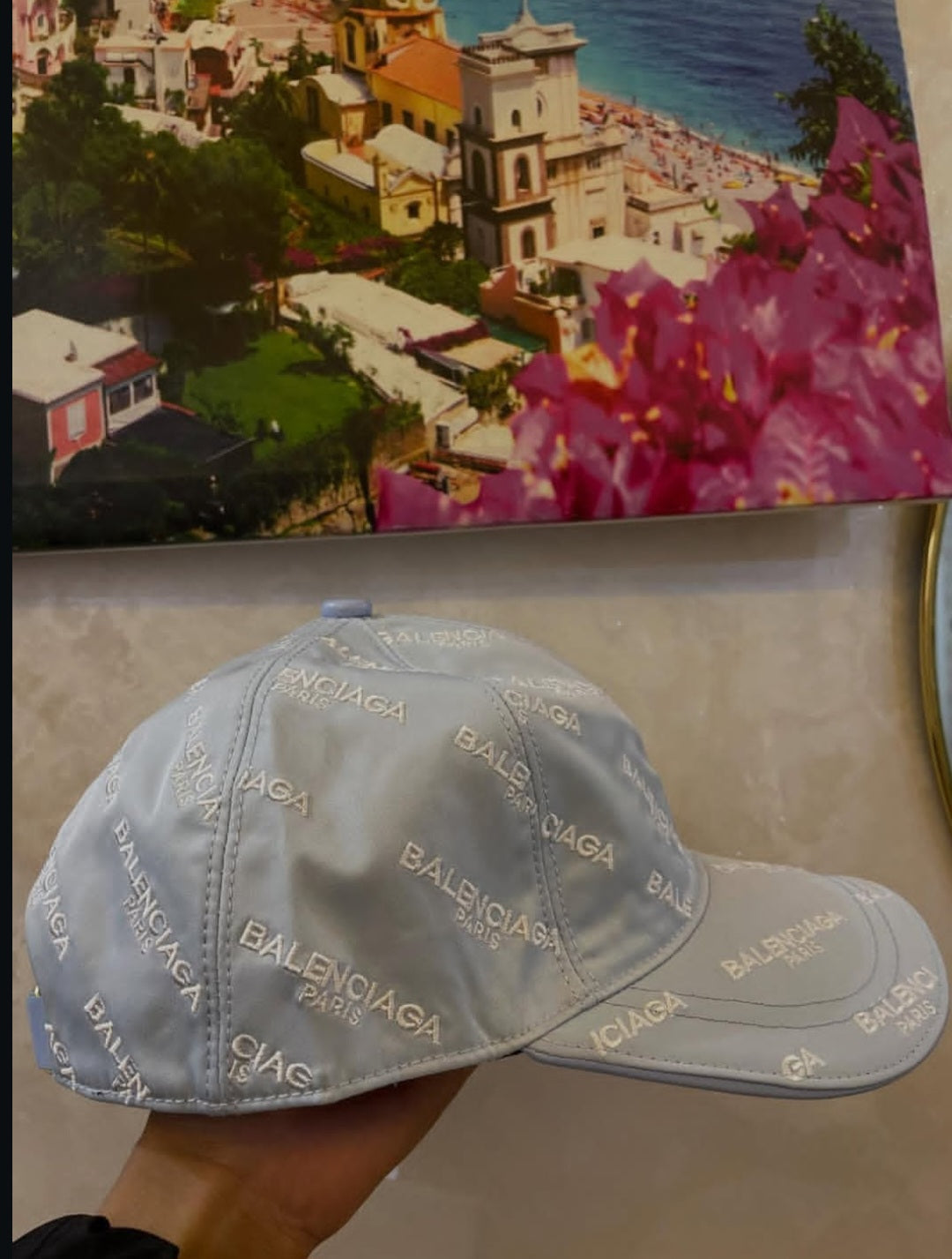 Cap balonciaga