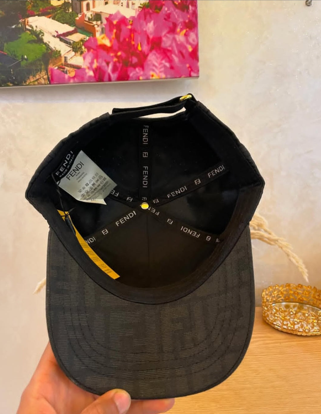 Cap fendi