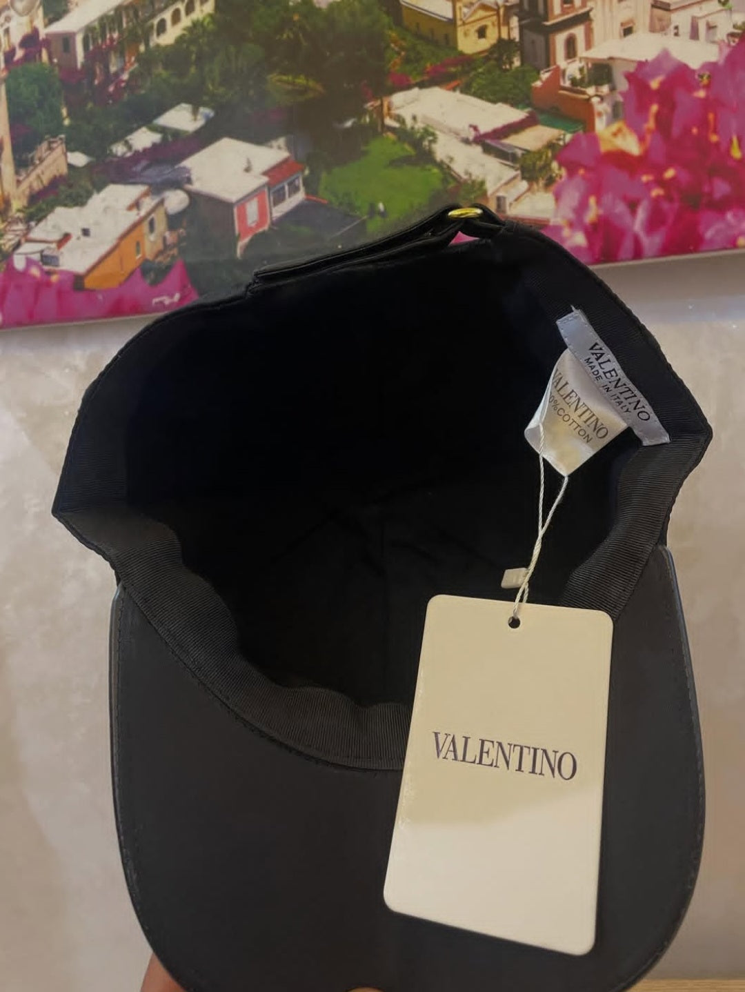 Cap valentino