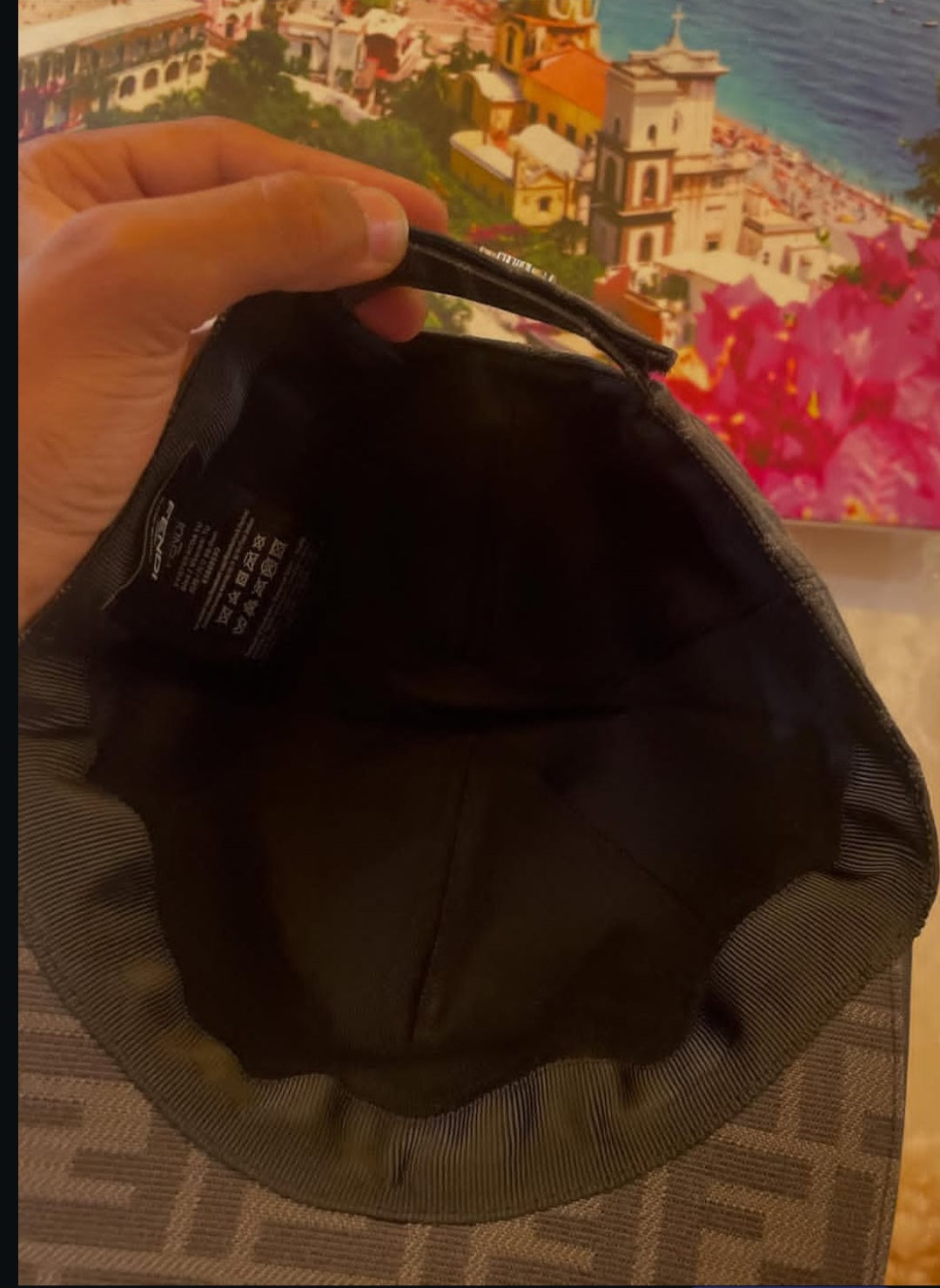 Cap fendi