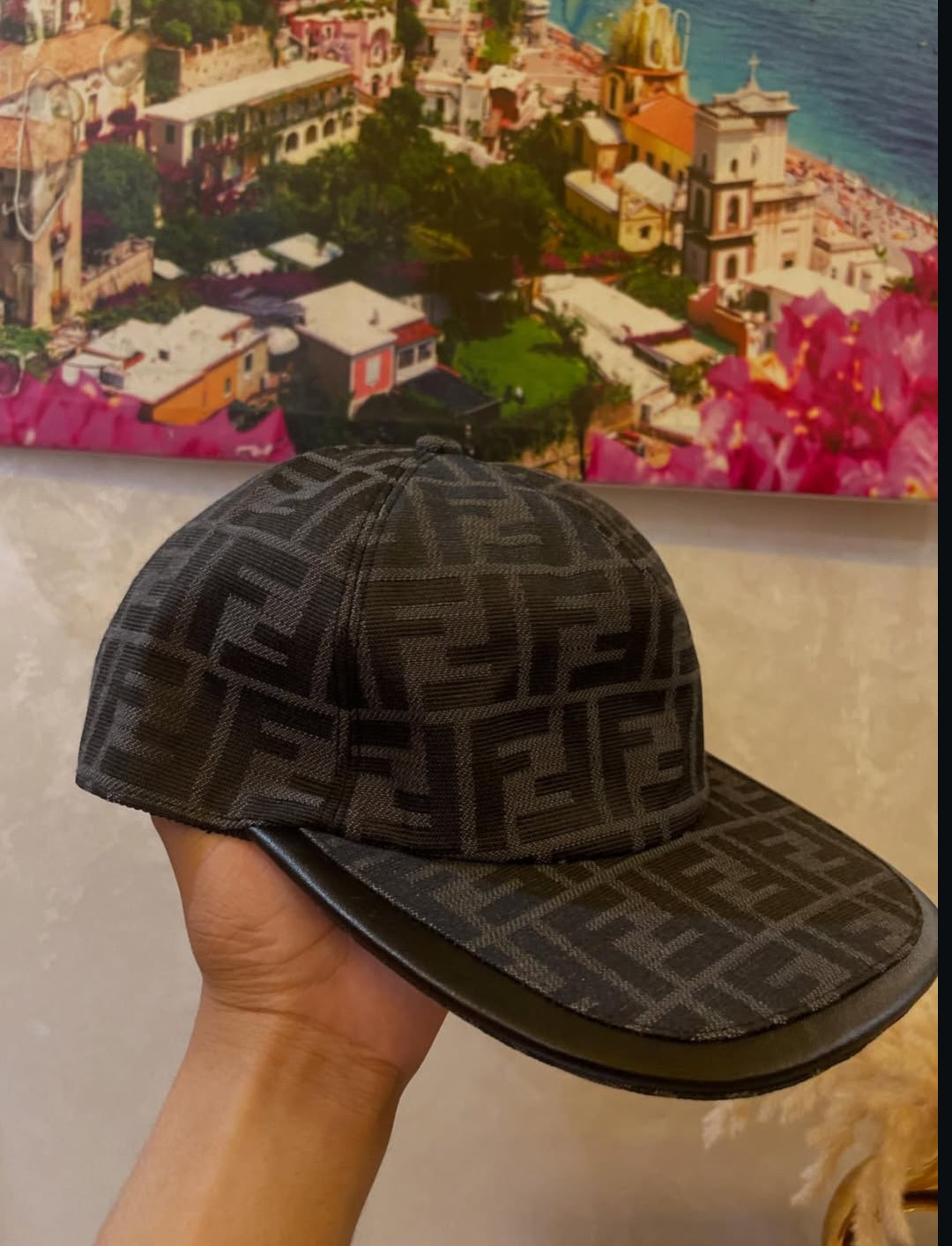 Cap fendi