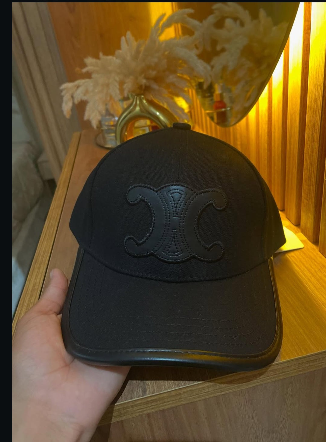 Cap celine
