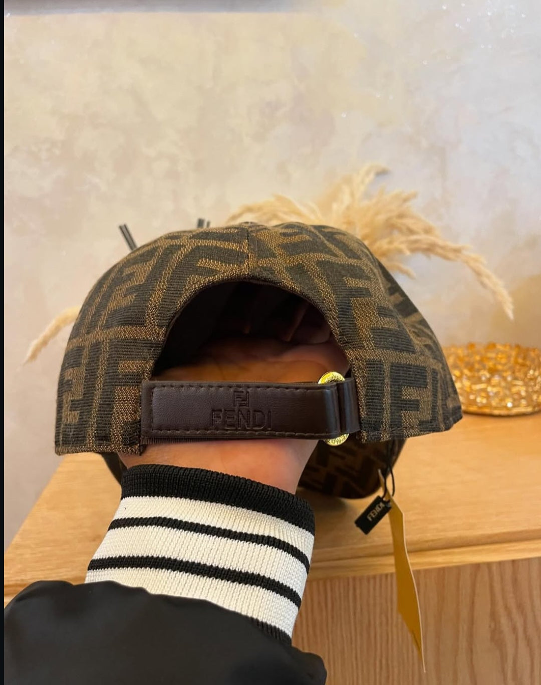 Cap fendi