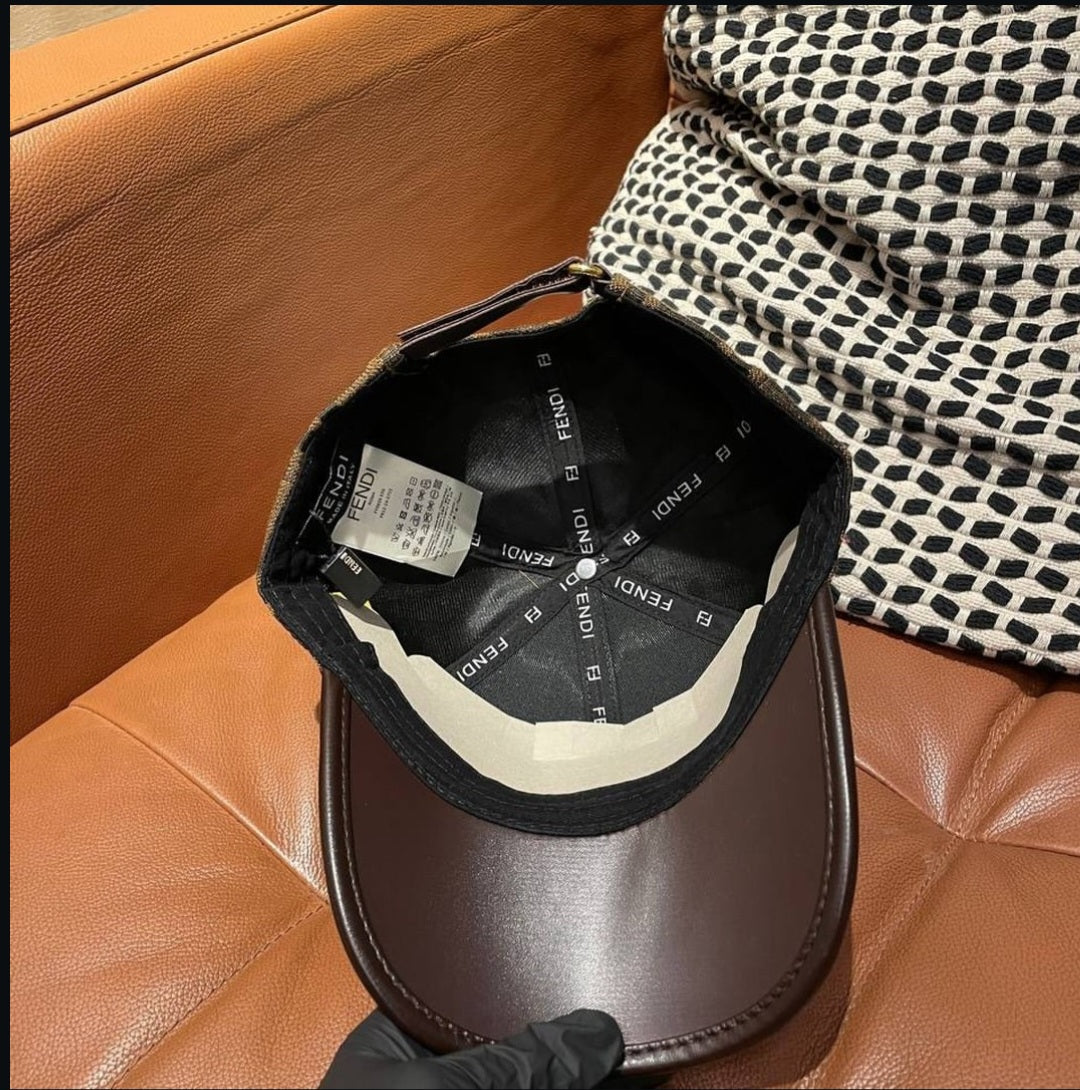 Cap fendi