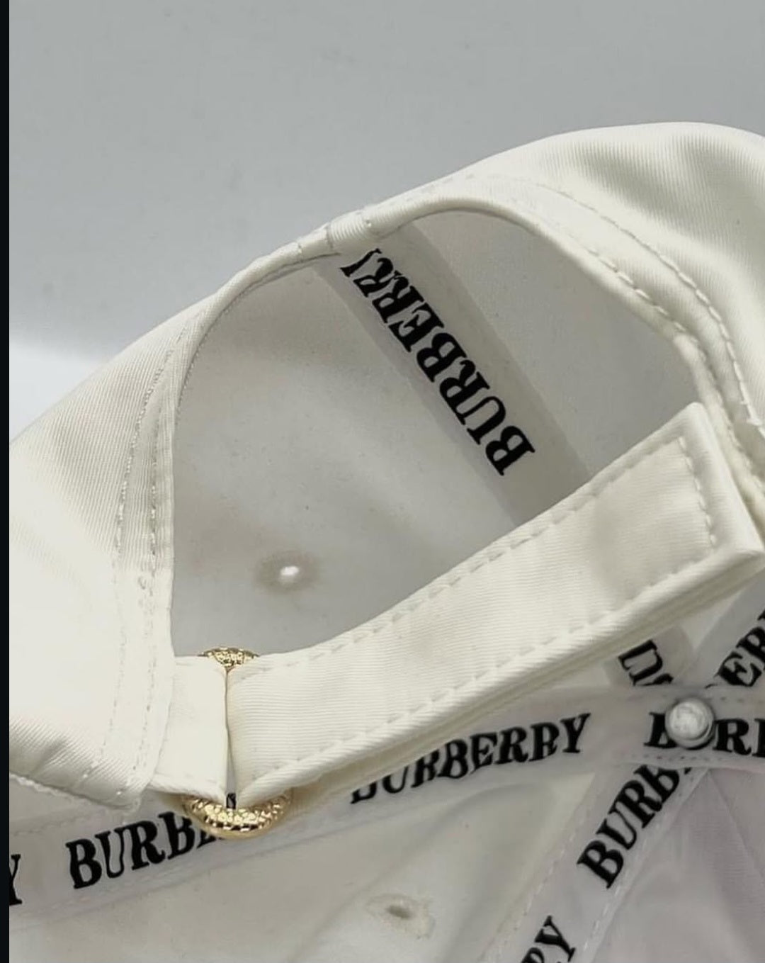 Cap burbryy