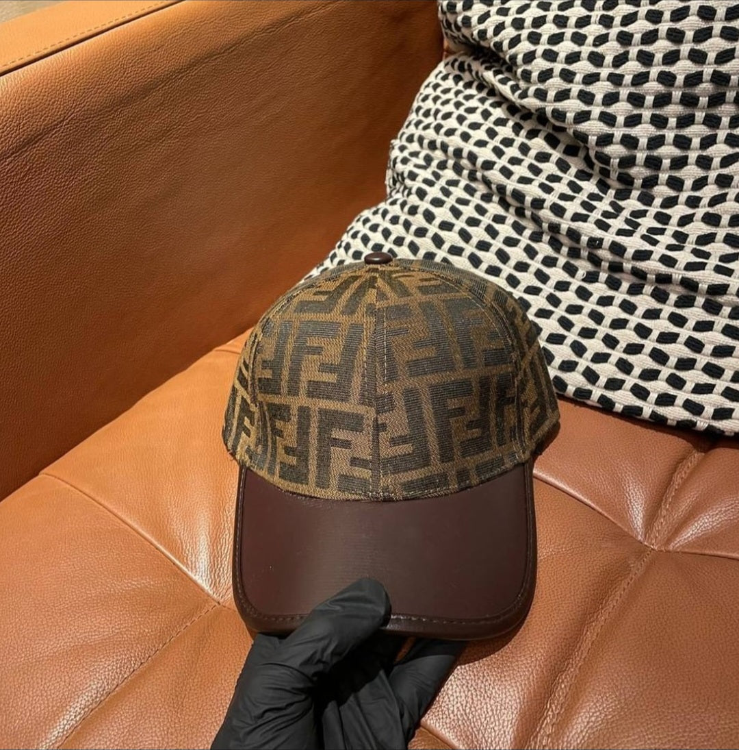 Cap fendi